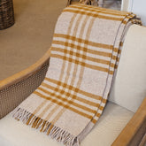 Check throw, English mustard