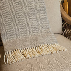 Fishbone Throw, Silver/Grey 150x183cm