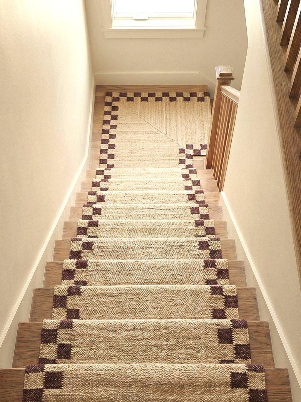 Checkerboard Border Jute Runner