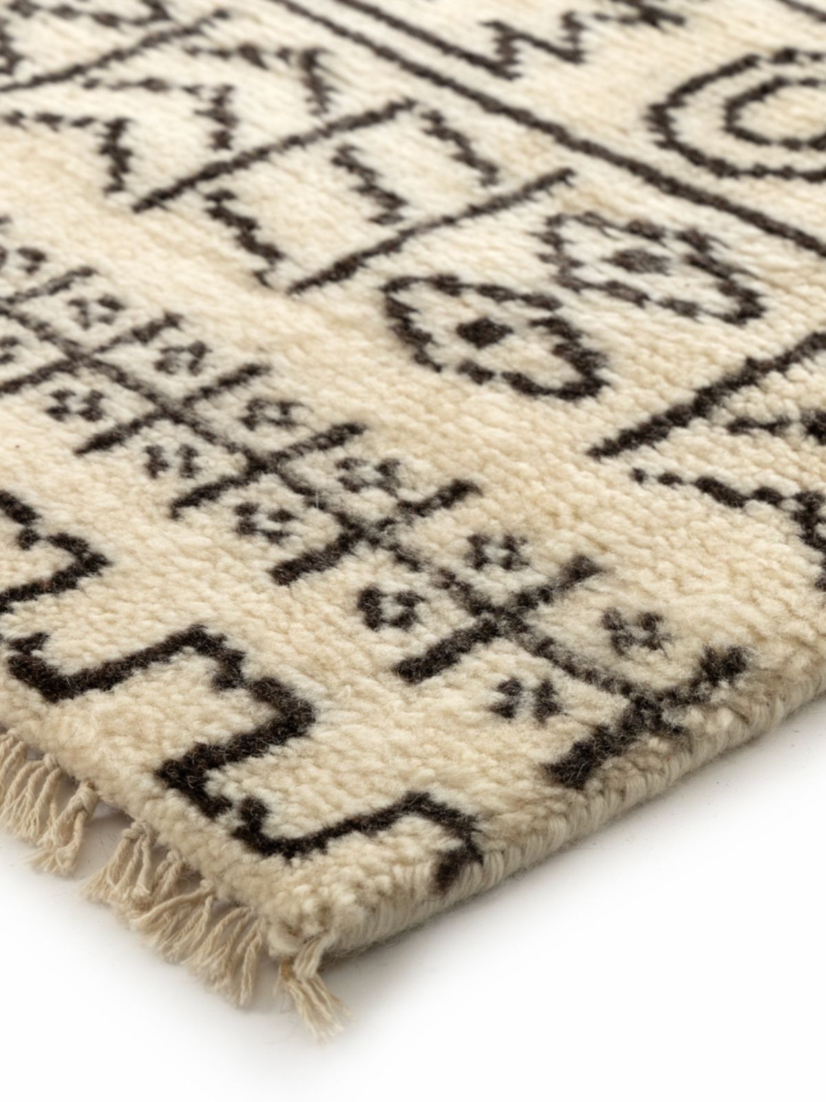 Nomad Noir Hand-Knotted Tribal Rug Secondary image