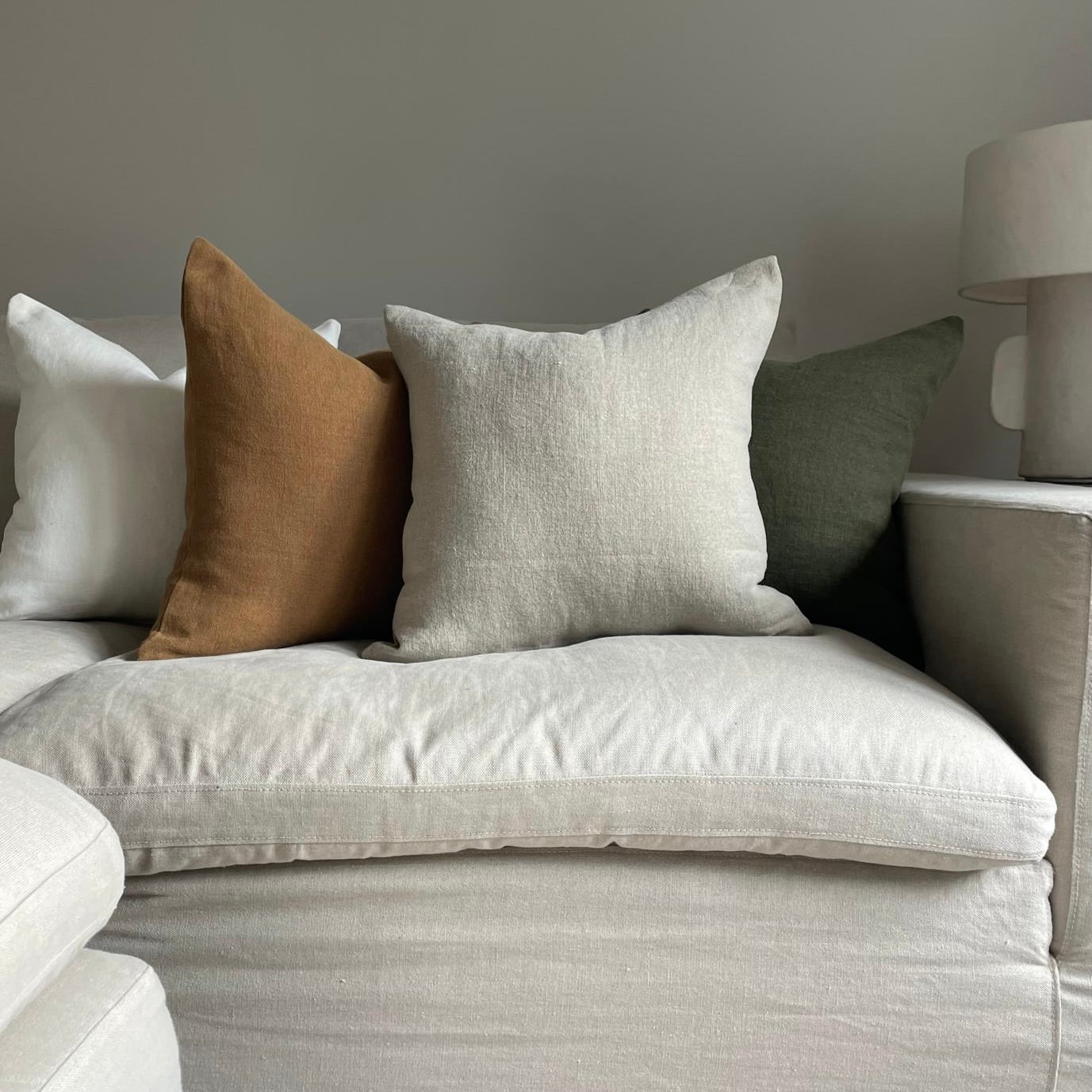 Hudson cushion, flax