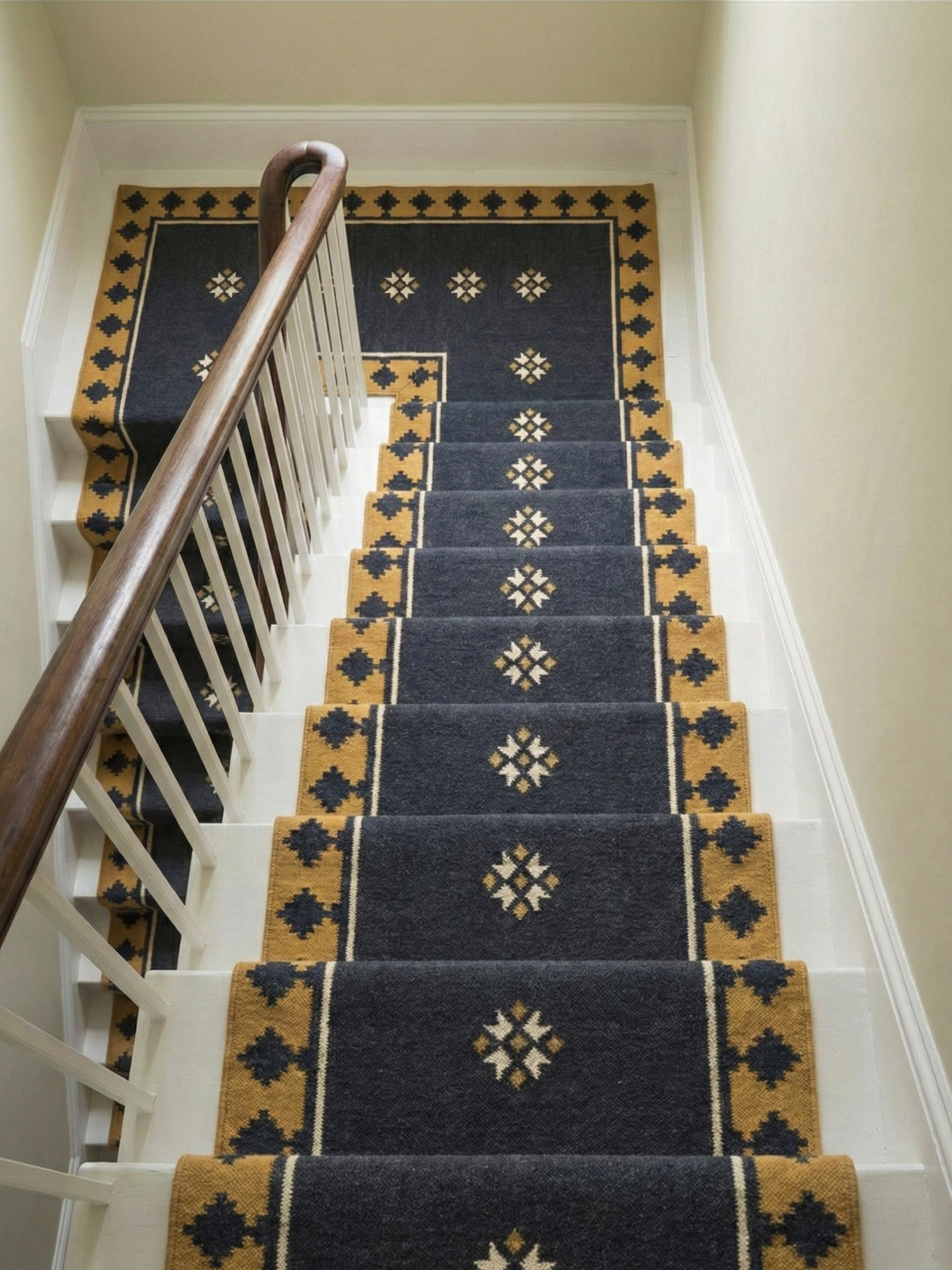 Midnight Crossroads Secondary image