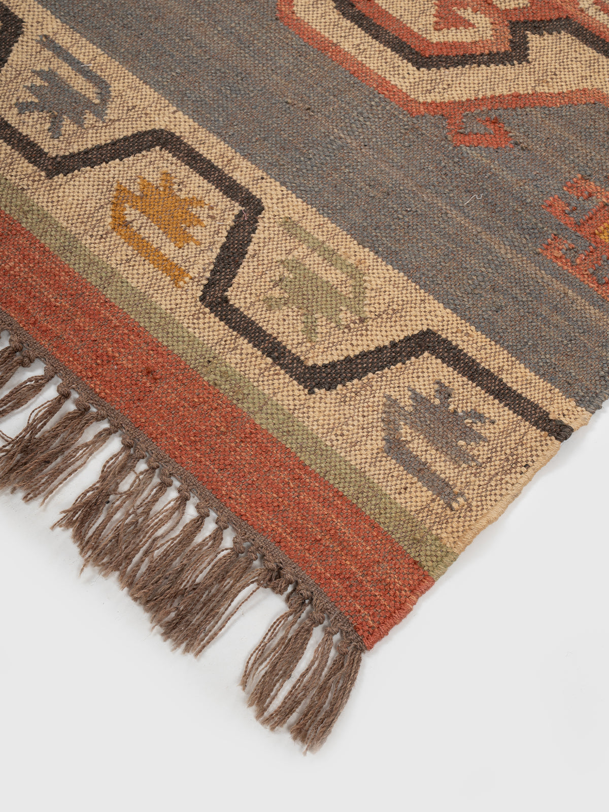 The Patterned Shield Runner Secondary image