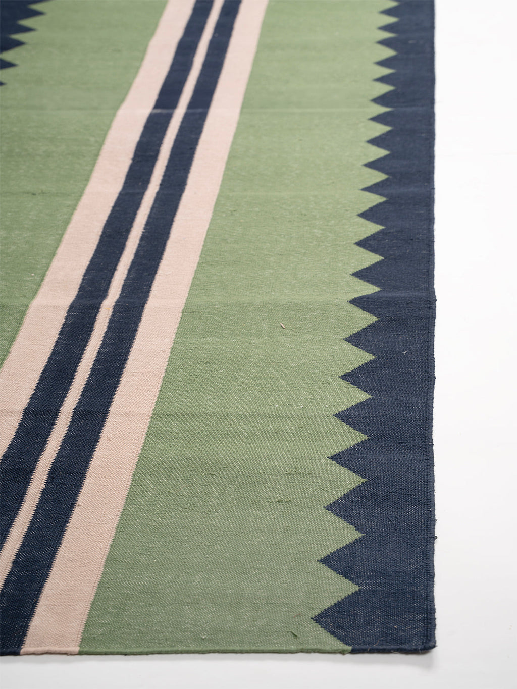 The Zigzag Trail Runner- Muted moss