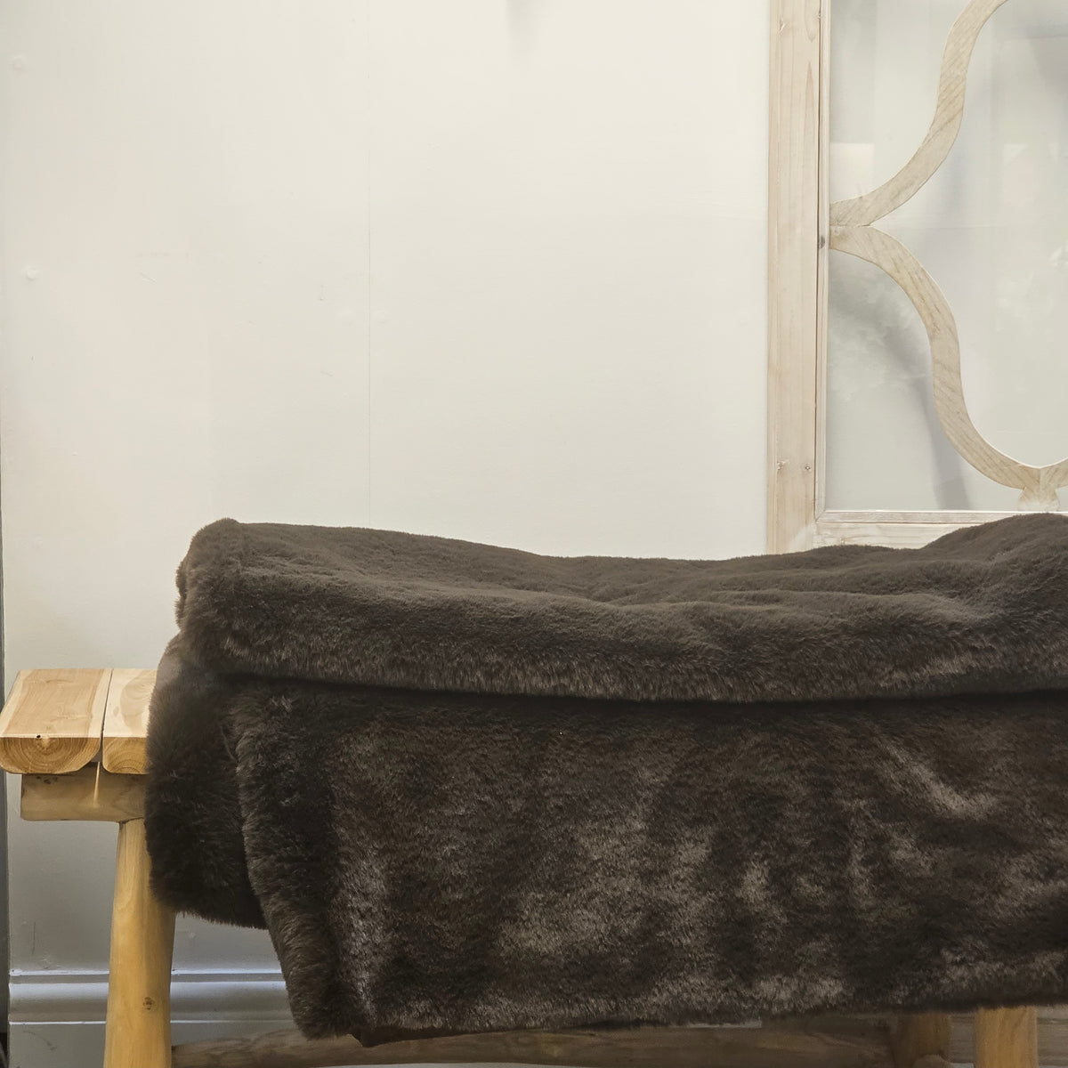 Chamonix Faux Fur Throw, Brown